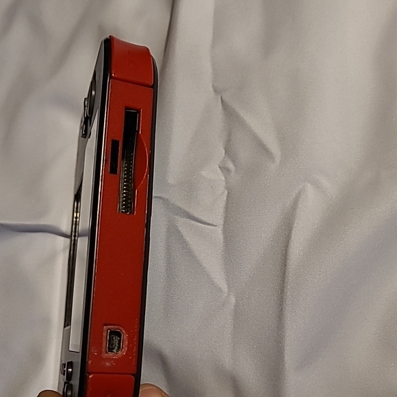 Nintendo 2ds - Picture 3 of 7